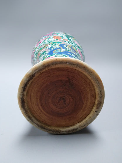 A Large Chinese export porcelain 'Soldier' vase decorated with 5 dragons, 20th century