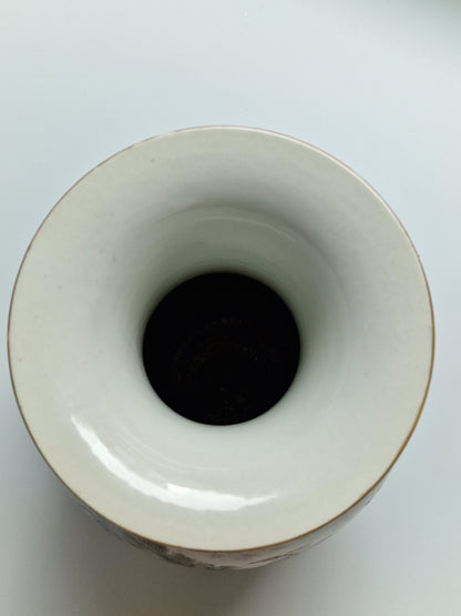 A large Chinese porcelain vase with landscape decoration and moulded bat handles — 20th century