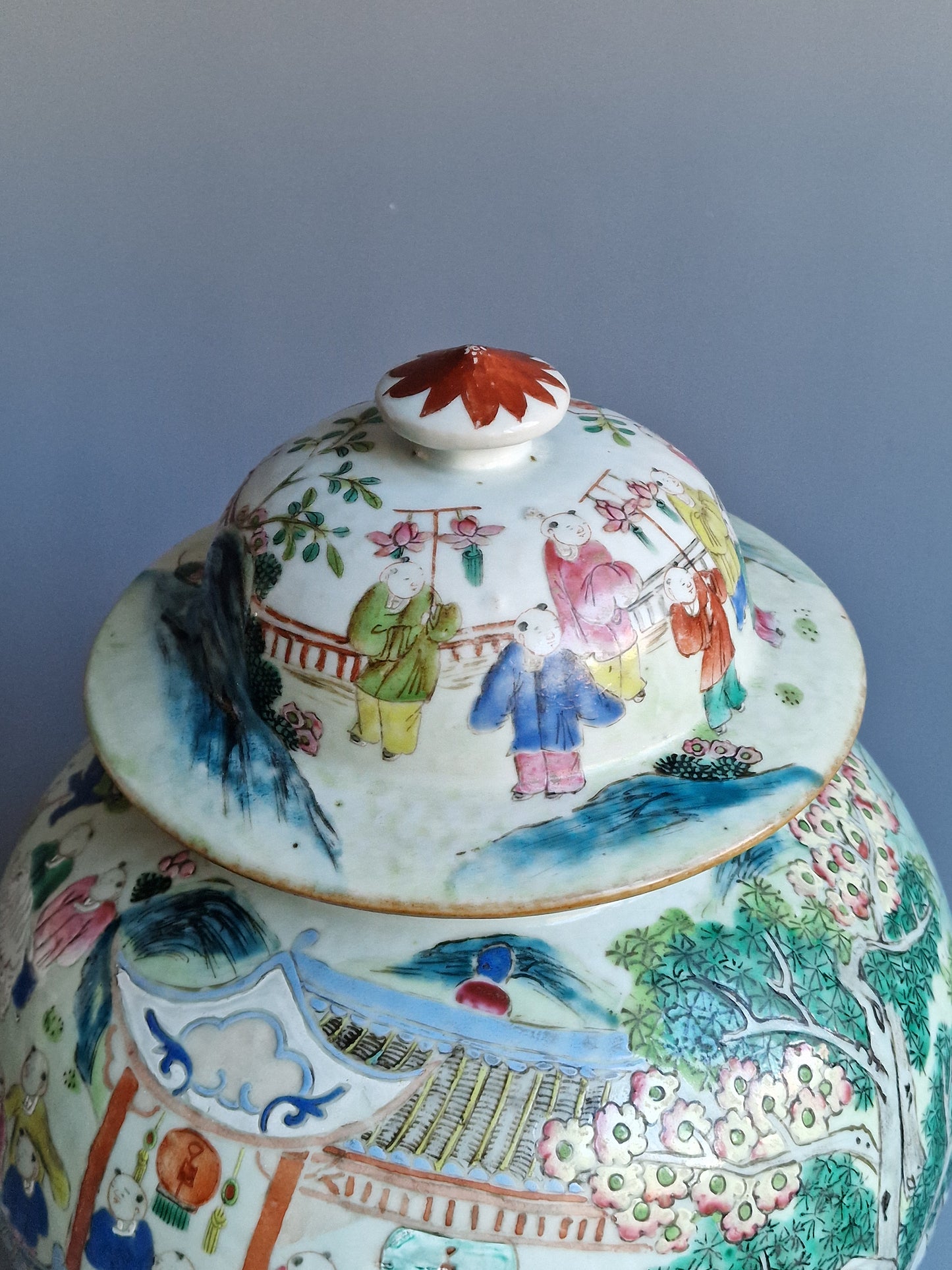A Chinese porcelain lidded vase depicting the ‘Hundred Boys’ Dragon Festival — Tongzhi period (1862–1874)