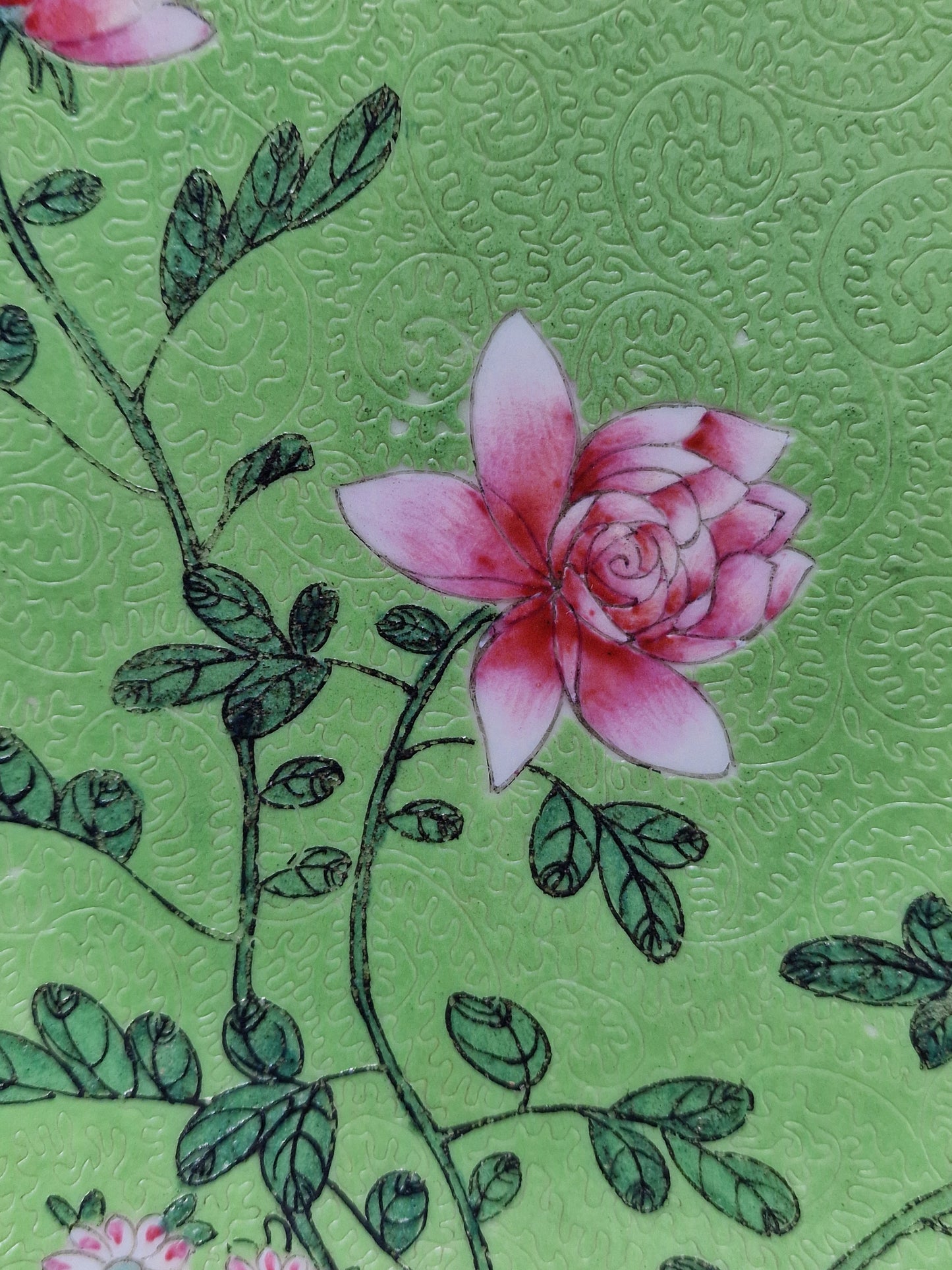 A Chinese famille rose lime-green sgraffito-ground porcelain dish with floral decoration, Guangxu mark and probably of the period (1875–1908)