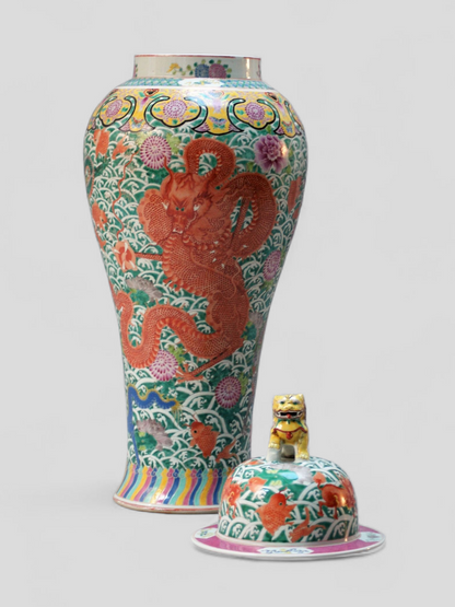 A Large Chinese export porcelain 'Soldier' vase decorated with 5 dragons, 20th century