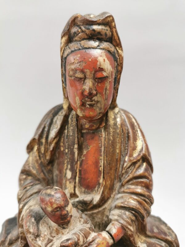 Guanyin the Bringer of Sons Wooden Sculpture 18th century – De Batavia