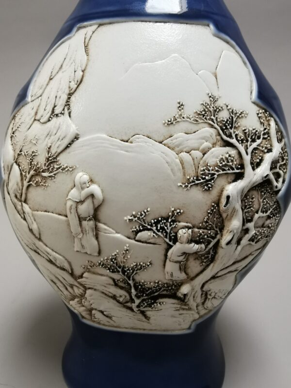 A rare Chinese vase shaped like bamboo and carved with drawings on both sides - Afbeelding 5