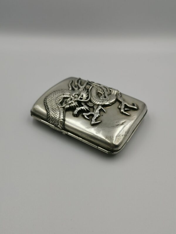 A Chinese silver cigarette case with dragon decoration from the late Qing dynasty - Afbeelding 3