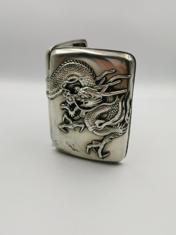 A Chinese silver cigarette case with dragon decoration from the late Qing dynasty - Afbeelding 2