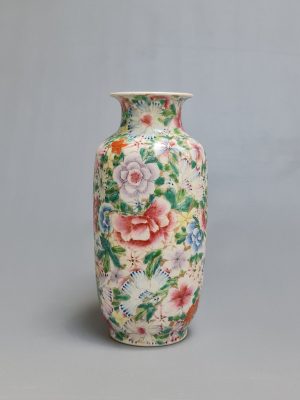 A Chinese porcelain  “Millefleurs” vase,  Marked Guangxu