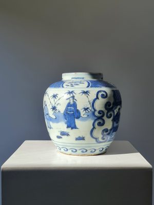 A Chinese  blue and white porcelain pot, Ming Dynasty, Wanli Period (1573-1619)