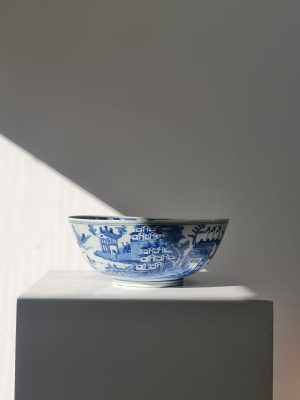 A Chinese porcelain bowl depicting scenes of Jiangxi Province, dating from the 19th century