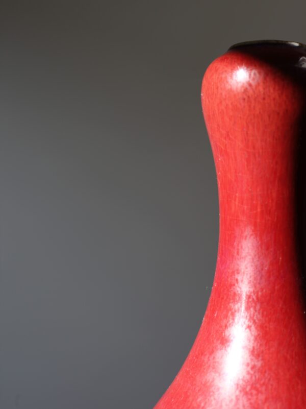 A Chinese large Garlic neck vase Coral red glaze , early 19th century - Afbeelding 2